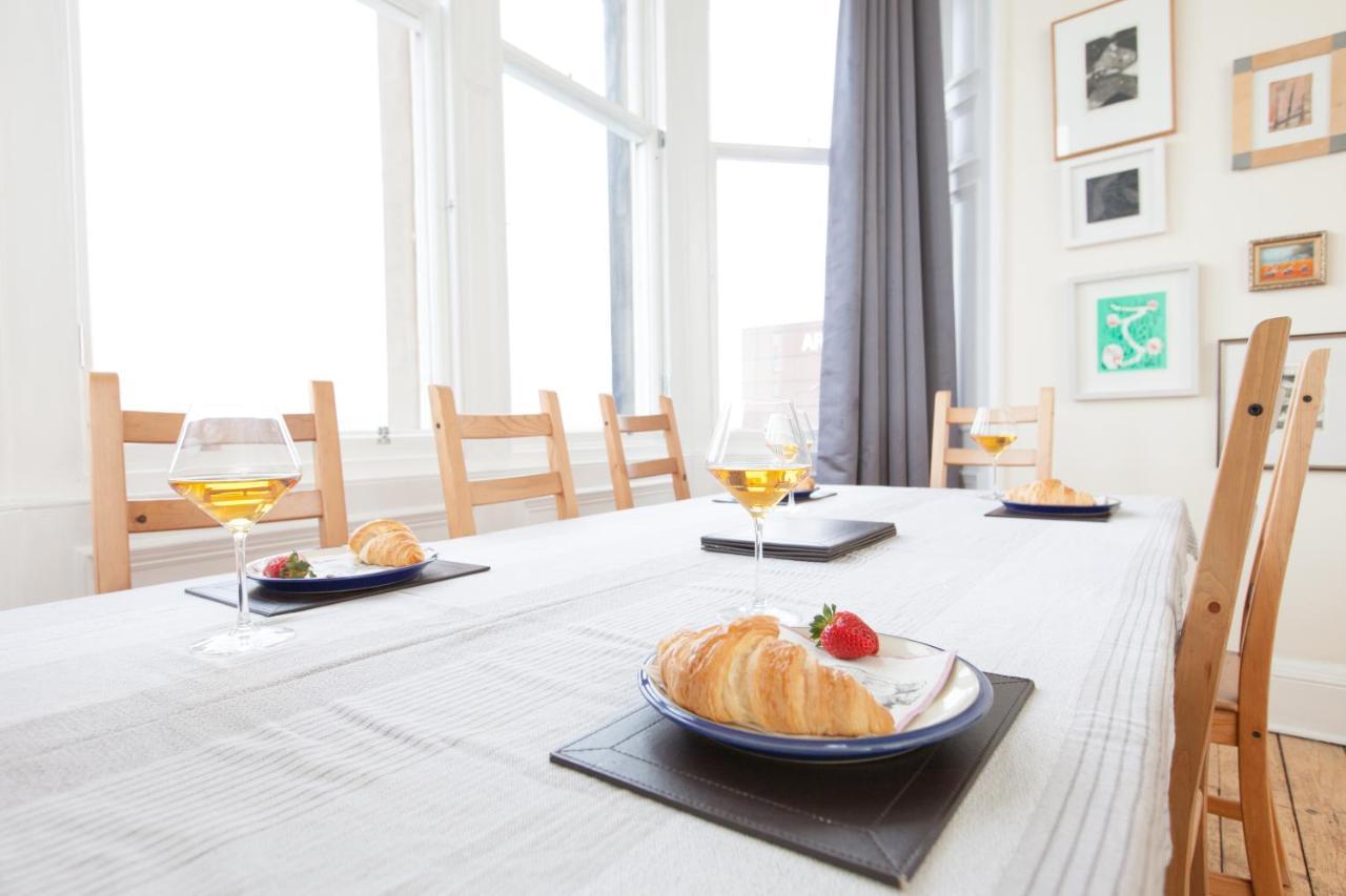 Amazing Apartments - London Road By Holyrood Park เอดินบะระ ภายนอก รูปภาพ